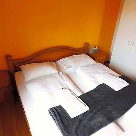 Sonntagshof Frühstückspension 3*